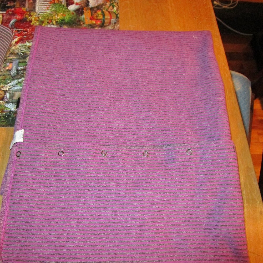 Lululemon infinity scarf like new condition purplish striped still has rip tag